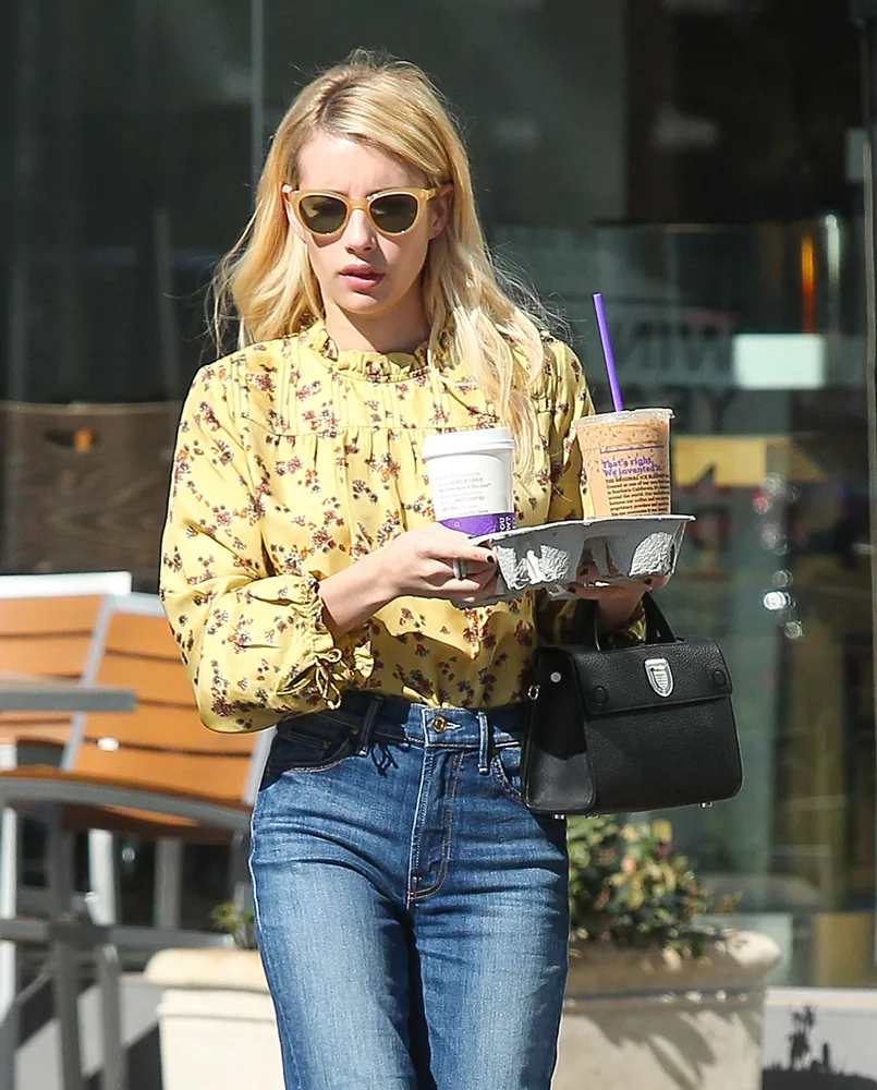 Reference image illustrating Mini Bags and High-Waisted Jeans Dominated Celeb Tastes Last Week