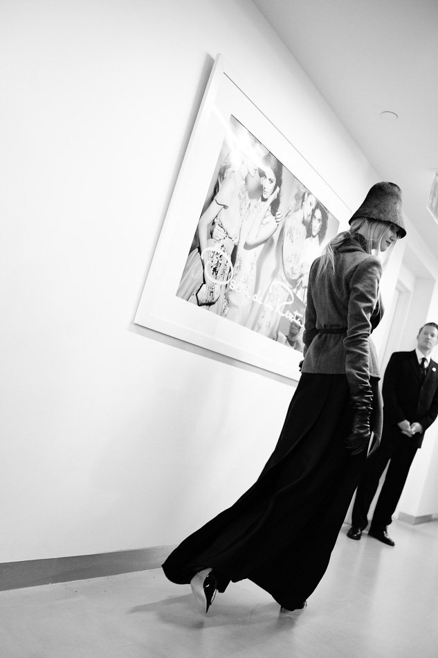 Reference image illustrating Oscar de la Renta Fall 2013: John Galliano’s Influence on Handbags and Runway Style