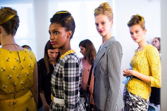 Oscar de la Renta Spring 2013 Handbags: Where High Fashion Meets Playful Luxury cover image