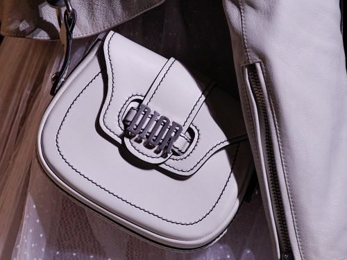 Paris Fashion Week Spring 2017: The 25 Most Covetable Handbags from the Runways thumbnail