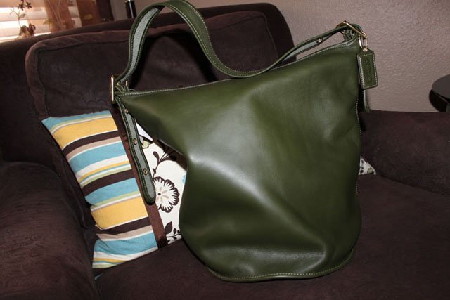 Reference image illustrating PurseForum Roundup: September 6 Highlights – Exotic Bags, Nail Art, and Shoe Finds