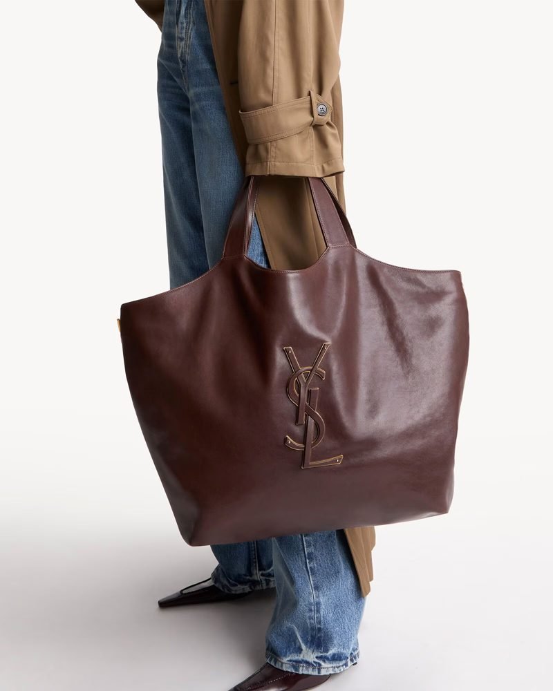 Reference image illustrating Saint Laurent Icare Maxi Smooth Calfskin Tote: A Refined Take on the Oversized Icon