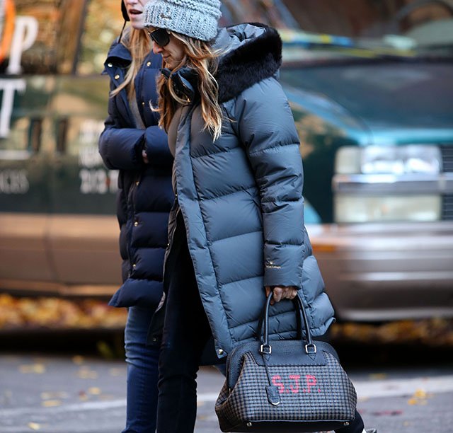 Reference image illustrating Sarah Jessica Parker Carries a Fendi Bag Made in Her Honor