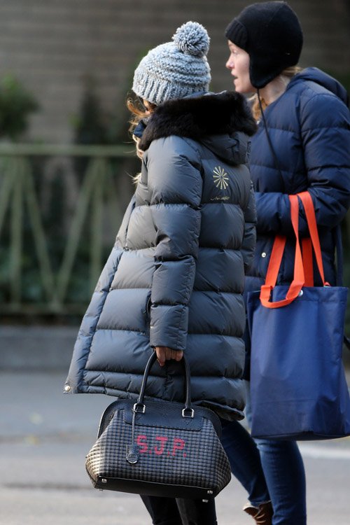 Reference image illustrating Sarah Jessica Parker Carries a Fendi Bag Made in Her Honor