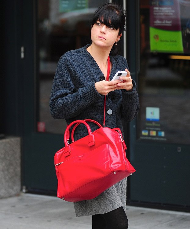 Reference image illustrating Selma Blair’s Neon Red Marc Jacobs Antonia Satchel Steals the Spotlight