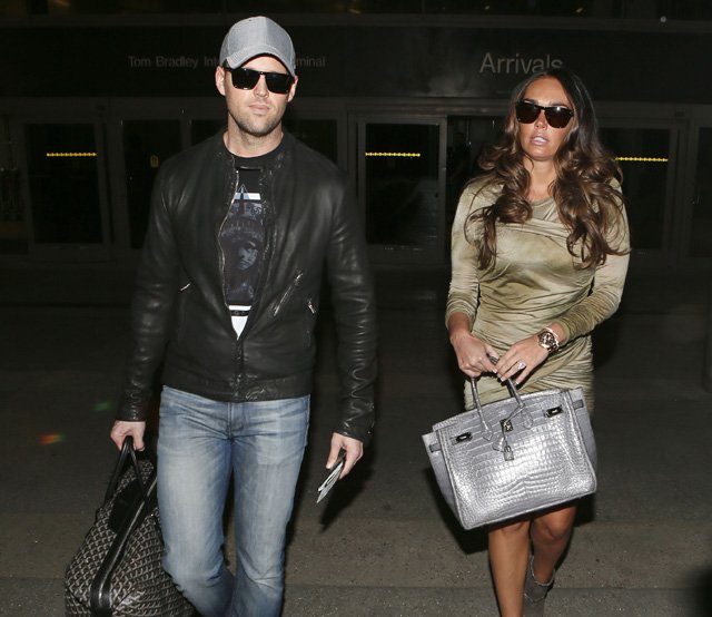 Reference image illustrating Tamara Ecclestone and Scott Harvey-Nicholls Land in LA with Hermès Croc Birkin and Goyard Boeing Duffel