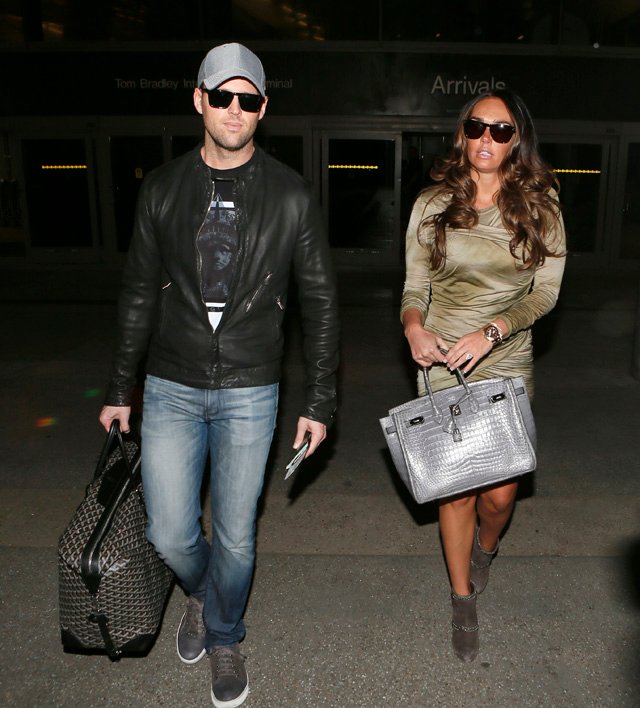 Reference image illustrating Tamara Ecclestone and Scott Harvey-Nicholls Land in LA with Hermès Croc Birkin and Goyard Boeing Duffel