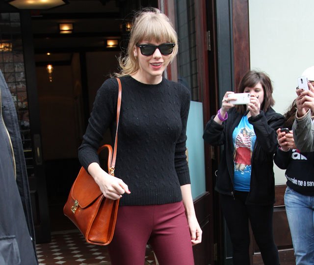 Reference image illustrating Taylor Swift Elevates Her Daytime Style with a Mark Cross Scottie Large Flap Satchel in NYC