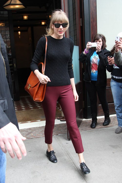 Reference image illustrating Taylor Swift Elevates Her Daytime Style with a Mark Cross Scottie Large Flap Satchel in NYC