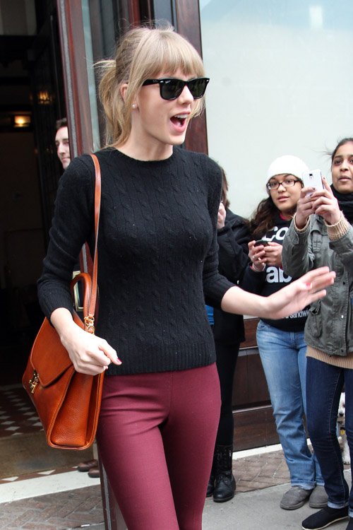 Reference image illustrating Taylor Swift Elevates Her Daytime Style with a Mark Cross Scottie Large Flap Satchel in NYC