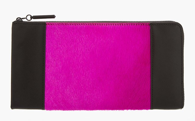 Reference image illustrating Why Minimalist Handbags Are the Ultimate Statement of Fall Elegance