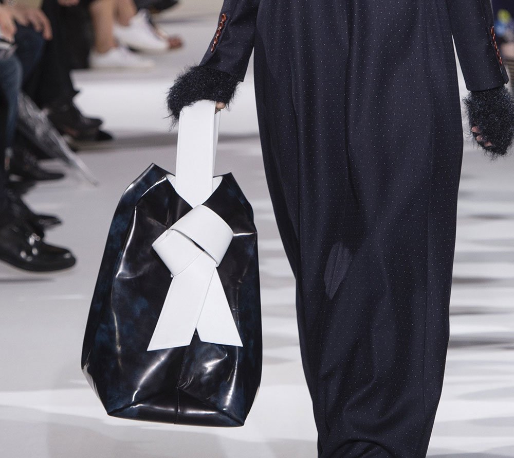 Reference image illustrating Fall 2017 Runway Trend: Oversized Totes and Shoulder Bags Take Center Stage