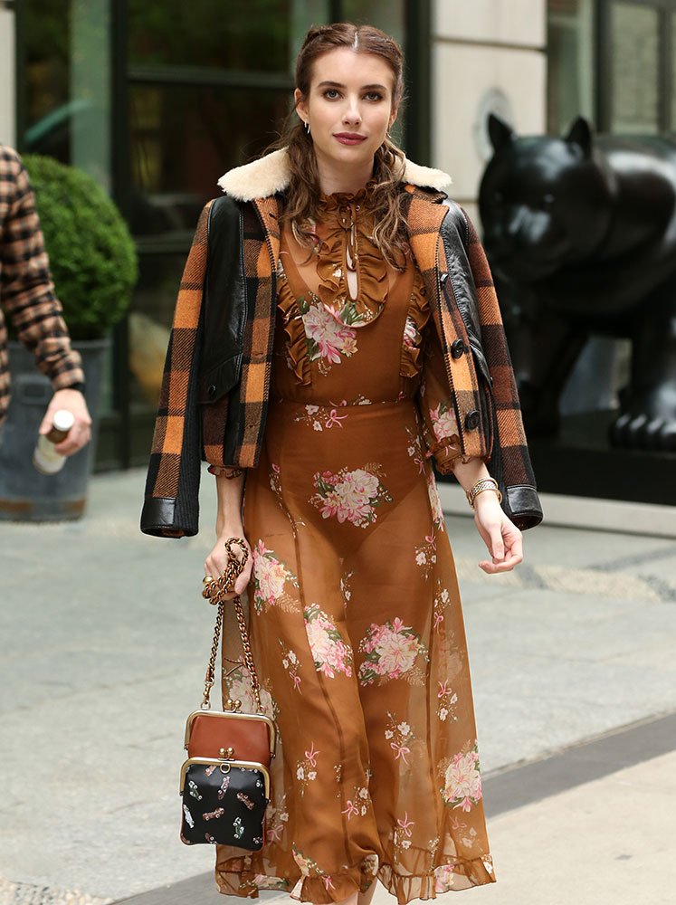 Reference image illustrating This Week, A-List Celebs Upped Their Bag Game with Alaïa, Chanel and Dior