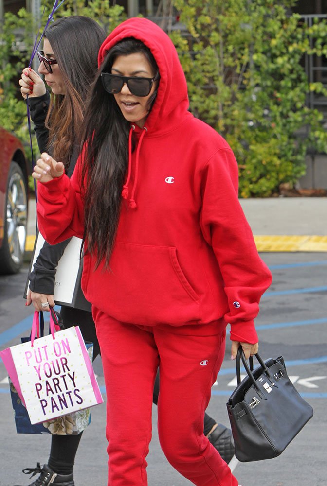 Reference image illustrating Why Kourtney Kardashian’s Hermès Birkin 25cm Is the Ultimate It-Bag for Petite Luxury Lovers