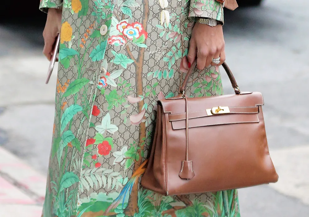 Reference image illustrating 10 Essential Tips for Selling Your Designer Handbags Online for Maximum Profit