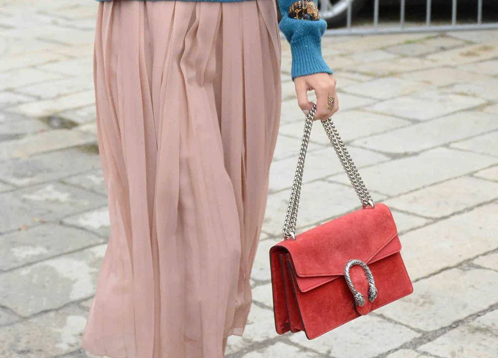 Reference image illustrating 10 Essential Tips for Selling Your Designer Handbags Online for Maximum Profit
