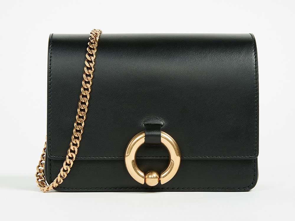 Reference image illustrating 20 Understated Neutral Everyday Bags to Start the New Year with Quiet Luxury