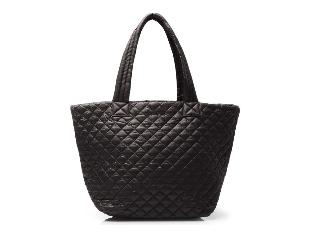 Reference image illustrating 8 Luxury Travel Handbags for Stylish Sightseeing and Hands-Free Comfort