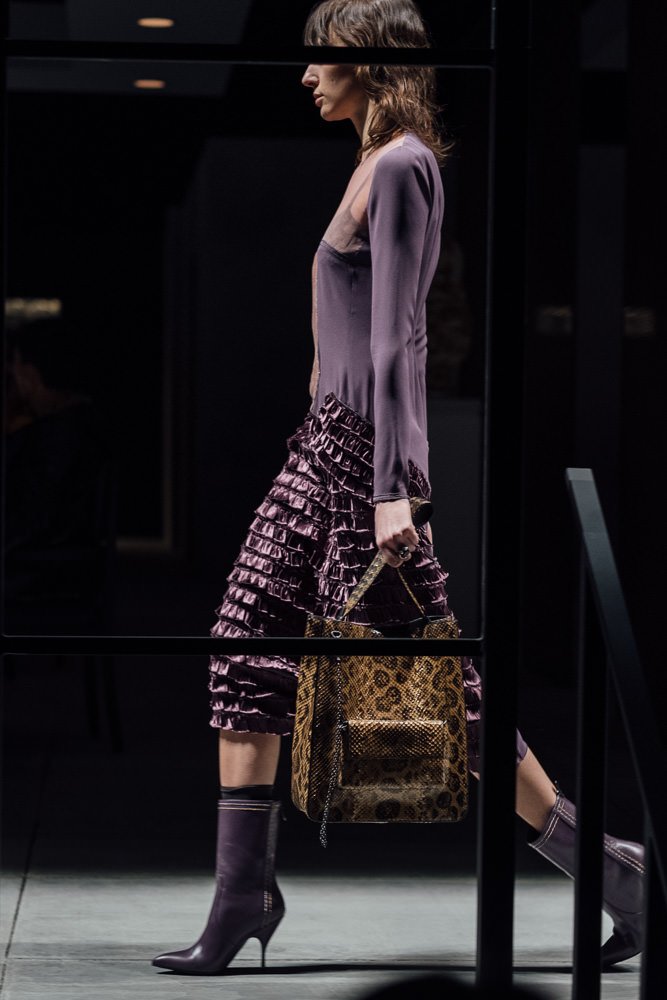 Reference image illustrating Bottega Veneta Fall 2018: Oversized Silhouettes and Vibrant Hues Take Center Stage