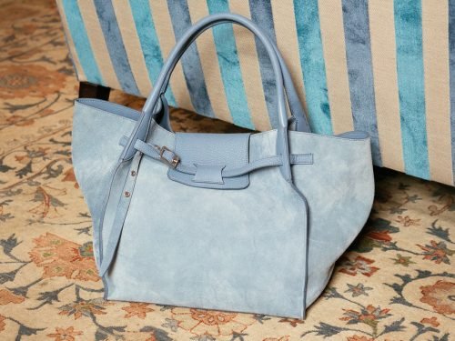 Céline Big Bag Review: Medium vs Small Sizes, Suede vs Leather Options thumbnail
