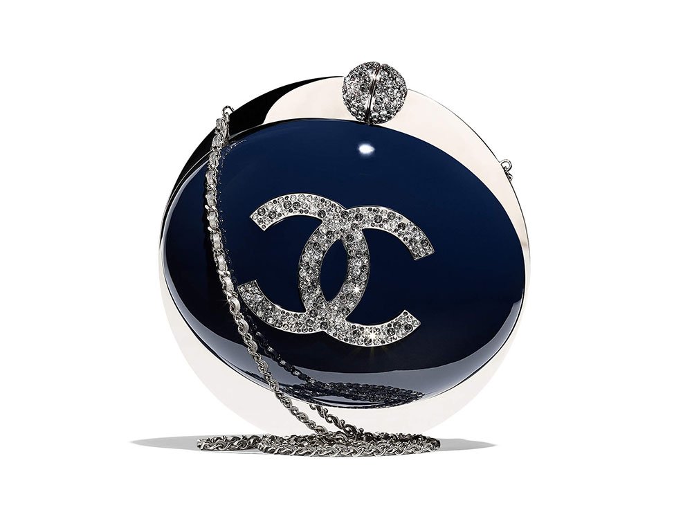 Reference image illustrating Chanel Confirms No Online Handbag Sales: What This Means for Luxury Shoppers