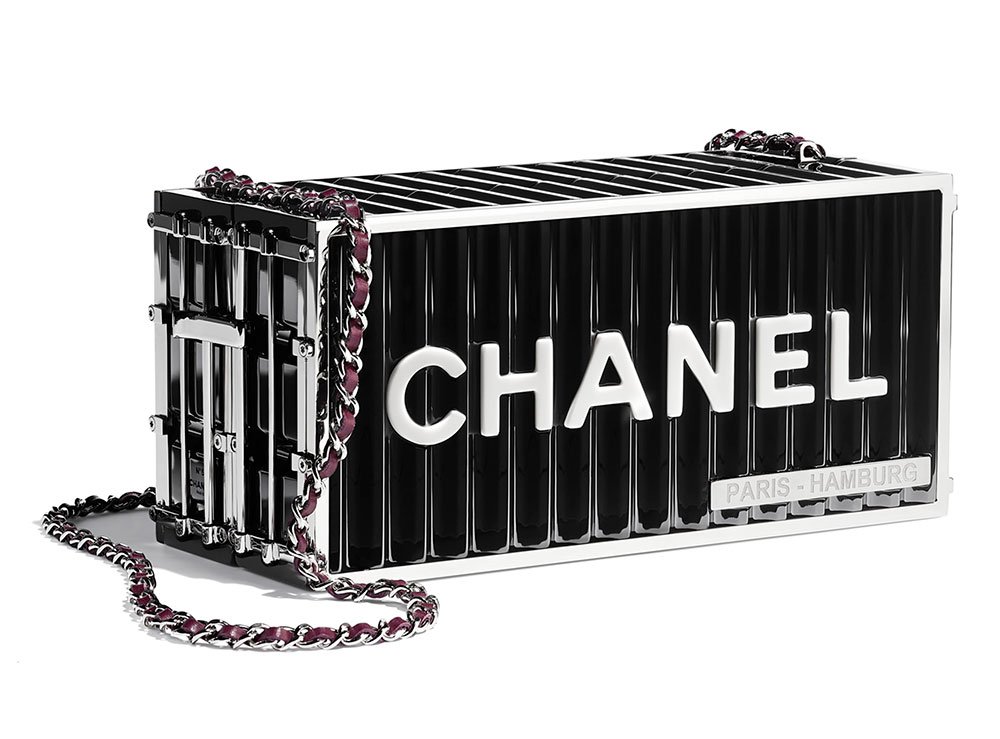 Reference image illustrating Chanel Métiers d’Art 2018 Handbag Collection: 95 New Bags Inspired by Hamburg