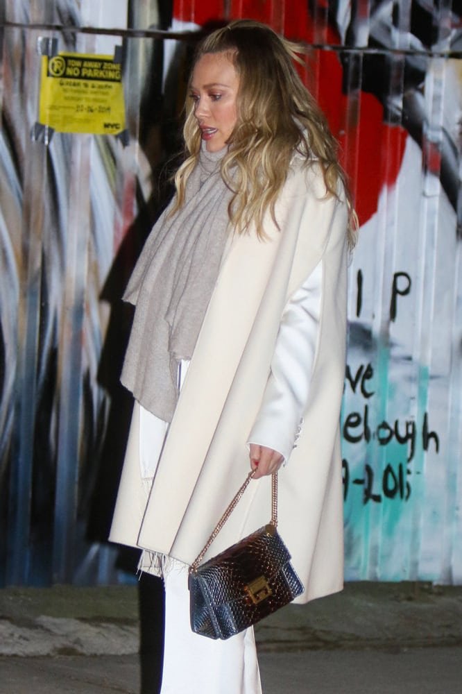 Reference image illustrating Chloé Tess and Givenchy GV3 Lead the Hottest New Bags Spotted During Paris Fashion Week