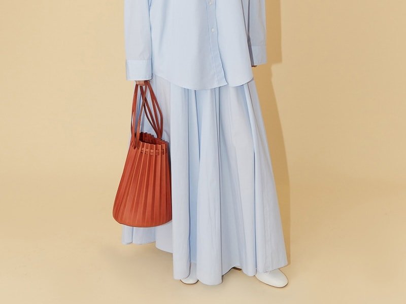 Reference image illustrating Fall 2019 Runway Bags: Logos Fade as Minimalism and Top-Handle Styles Rise