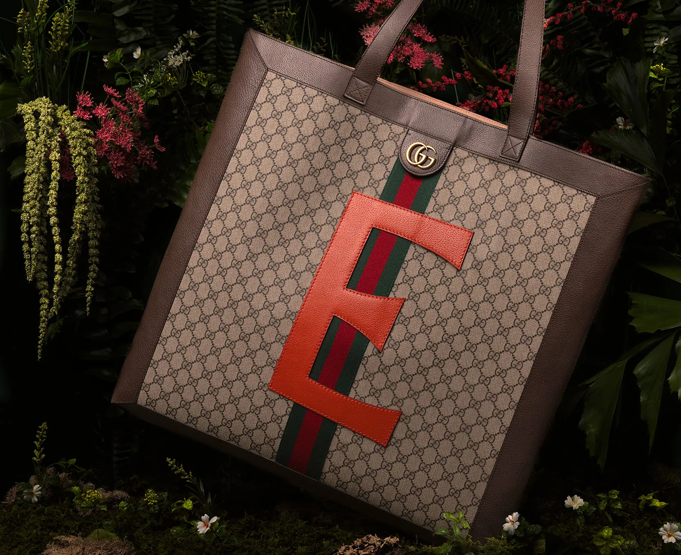 Reference image illustrating Gucci DIY Personalization: Customize Your Ophidia Tote with Initials Online