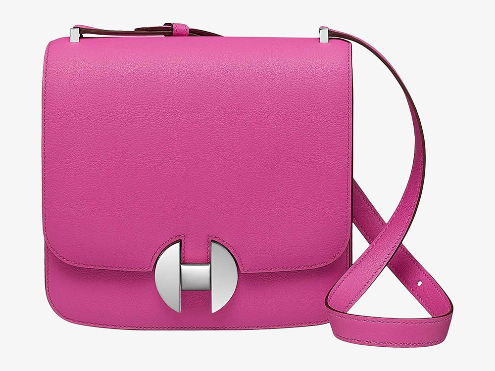 Reference image illustrating Hermès 2002 Bag Debuts Online: First-Ever Digital Release of the Runway Icon