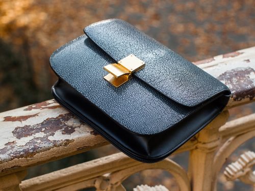 How to Shop the Pre-Owned Luxury Handbag Market: Expert Tips for First-Time Buyers thumbnail