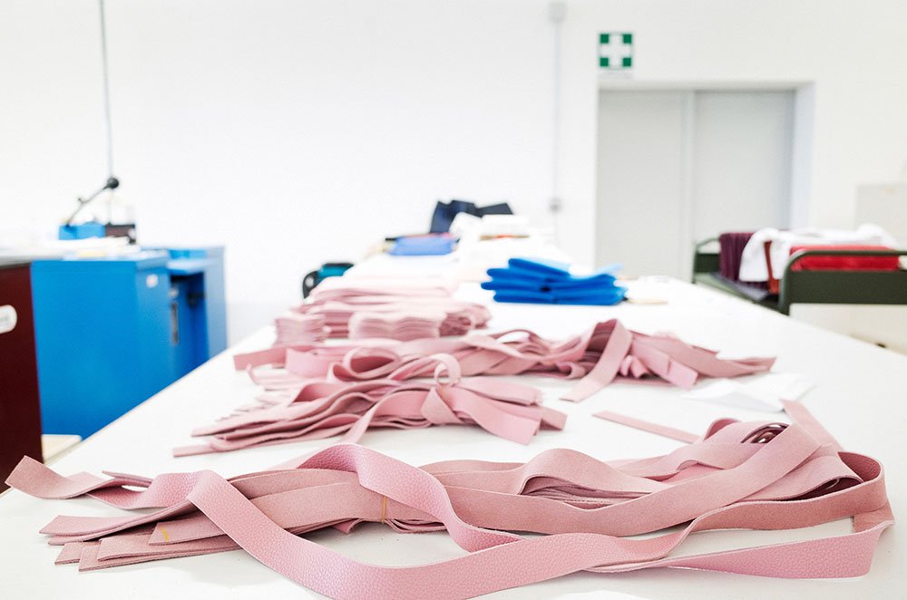 Reference image illustrating Inside Mansur Gavriel’s Italian Factory: The 12-Hour Craft of the Sun Bag