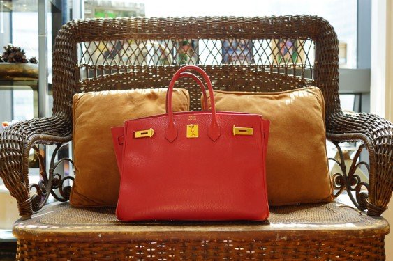 Inside the Birkin of a Professional Matchmaker: Samantha Daniels’ Handbag Collection thumbnail