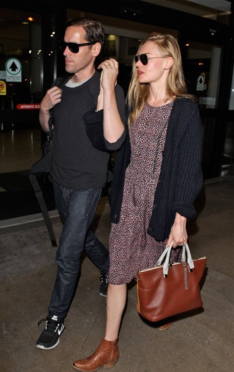 Reference image illustrating Kate Bosworth’s Post-Wedding Travel Look: The Chloe Baylee Satchel in the Spotlight