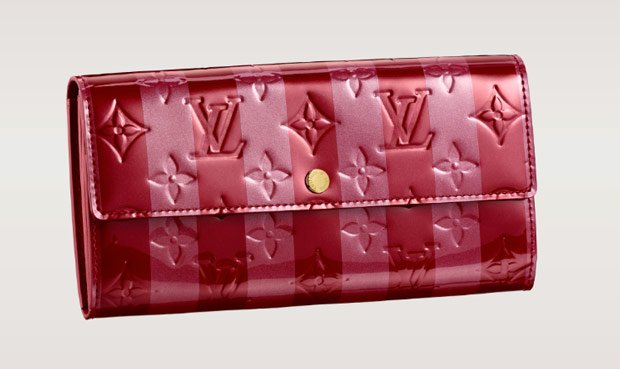 Reference image illustrating Louis Vuitton Valentine’s Day 2024: Heart-Shaped Leather Goods & Jewelry Under $500