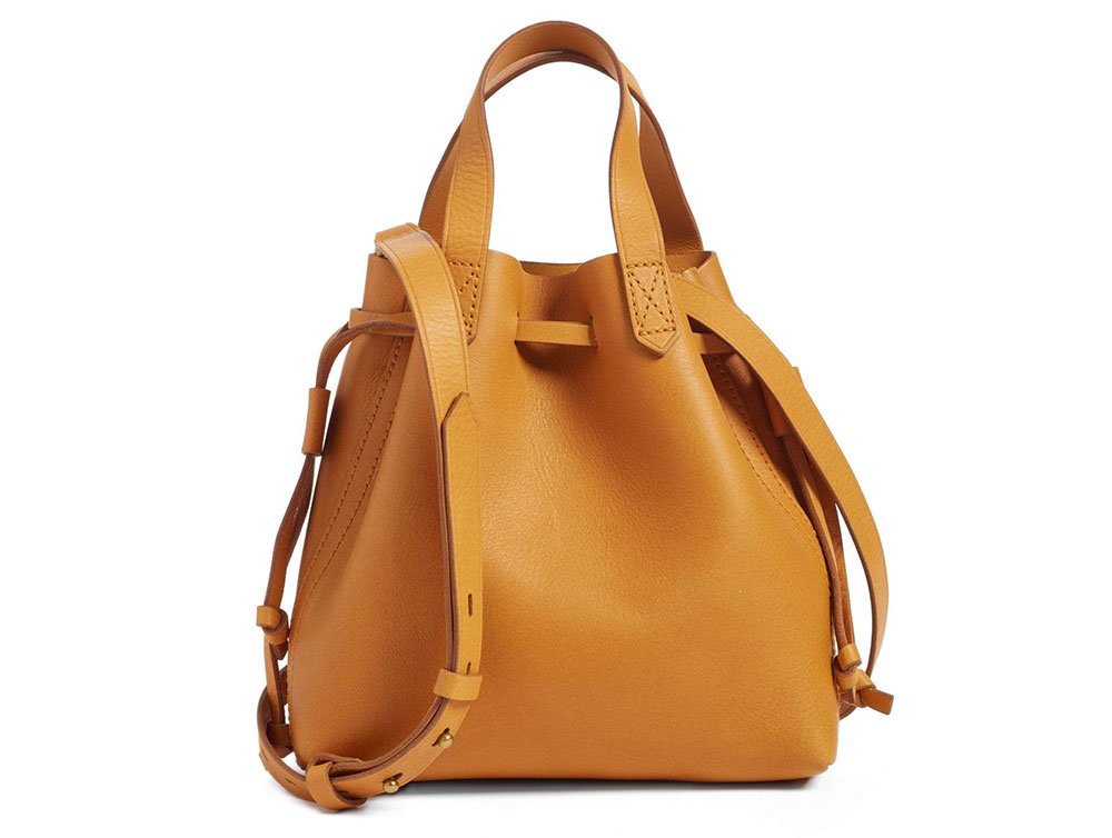 Reference image illustrating Madewell Mini Pocket Transport Tote Review: A Versatile Leather Crossbody Under $150