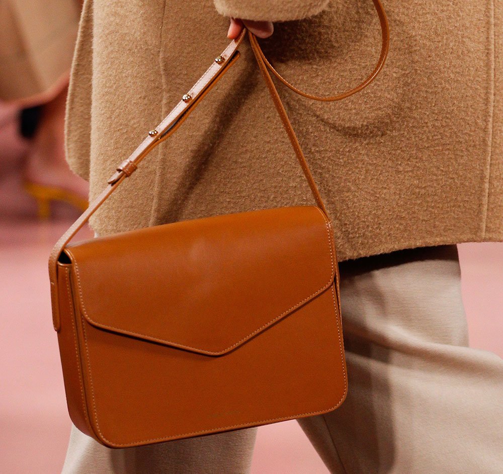 Reference image illustrating Mansur Gavriel Fall 2017 Runway: New Envelope Crossbody Bag and First Ready-to-Wear Collection