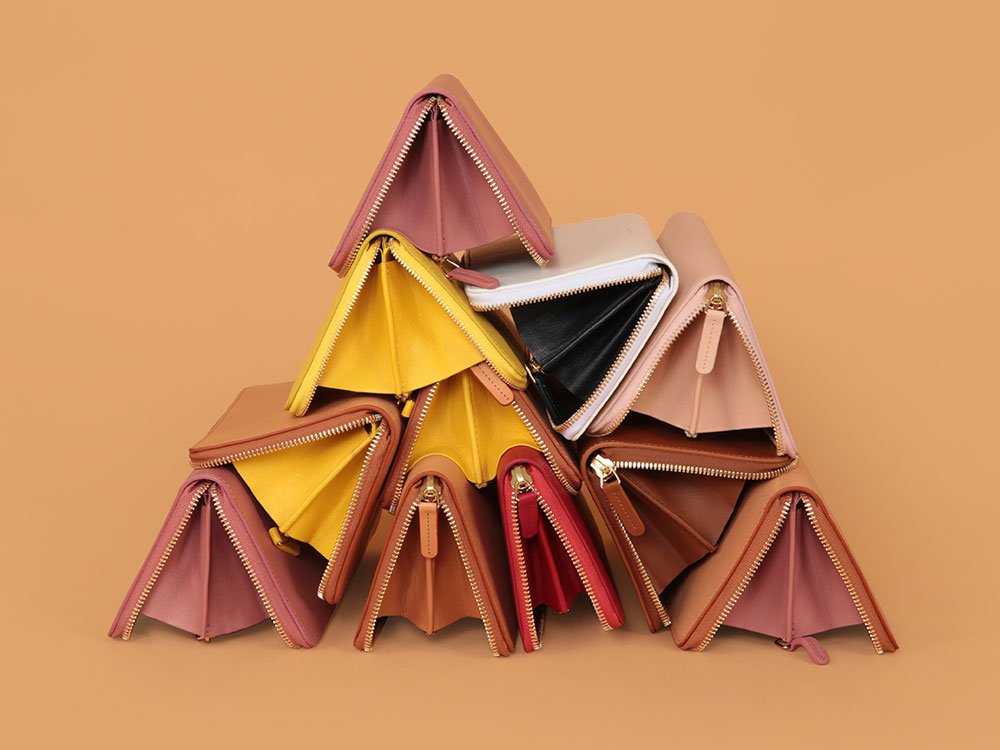 Reference image illustrating Mansur Gavriel Launches First-Ever Wallet and Small Leather Goods Collection