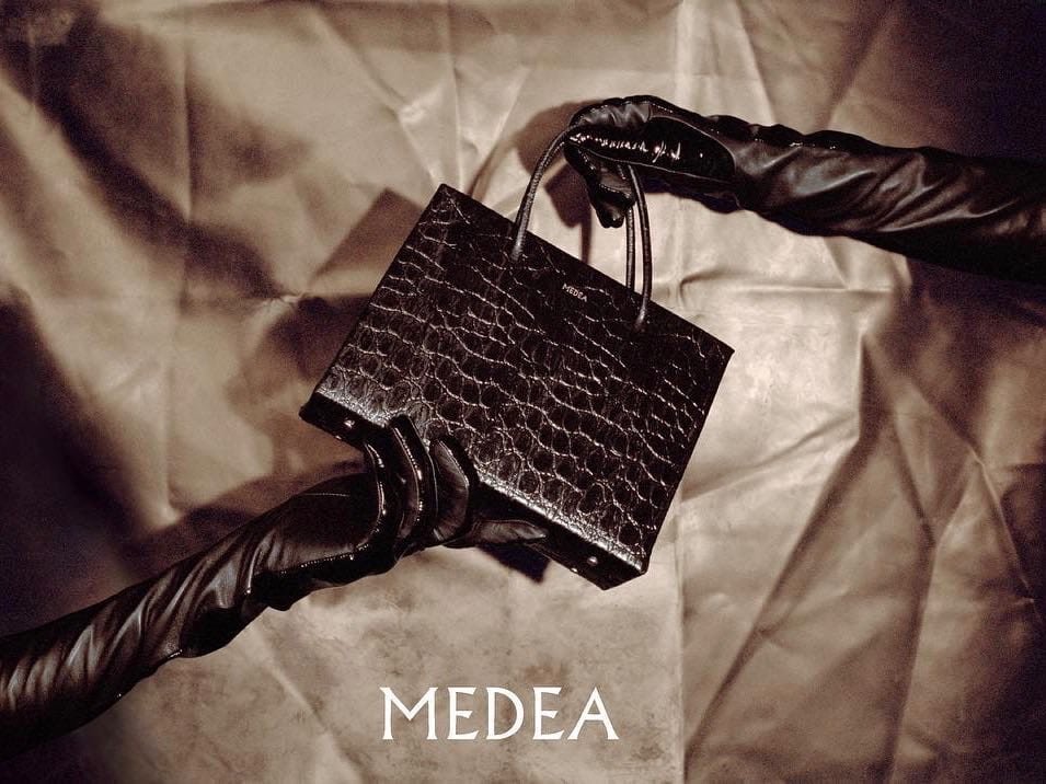 Reference image illustrating Medea Handbags Review: The Minimalist Tote Winning Over Celebrities and Editors