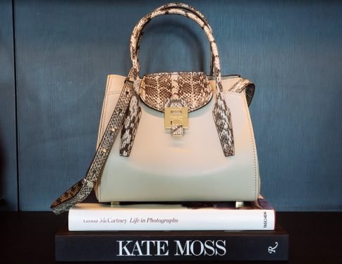 Michael Kors Bancroft Collection: First Look at the Resort 2018 Handbags thumbnail