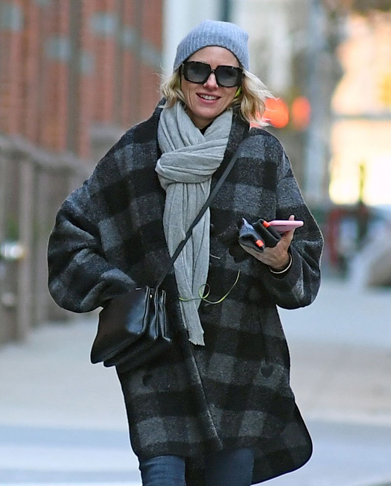 Reference image illustrating Naomi Watts’ Designer Bag Collection: Compact Neutrals for Work and Weekend