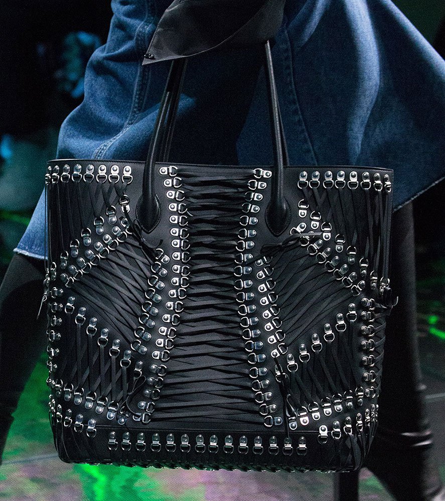 Reference image illustrating Paris Fashion Week Spring 2019: The 17 Most Memorable Runway Handbags