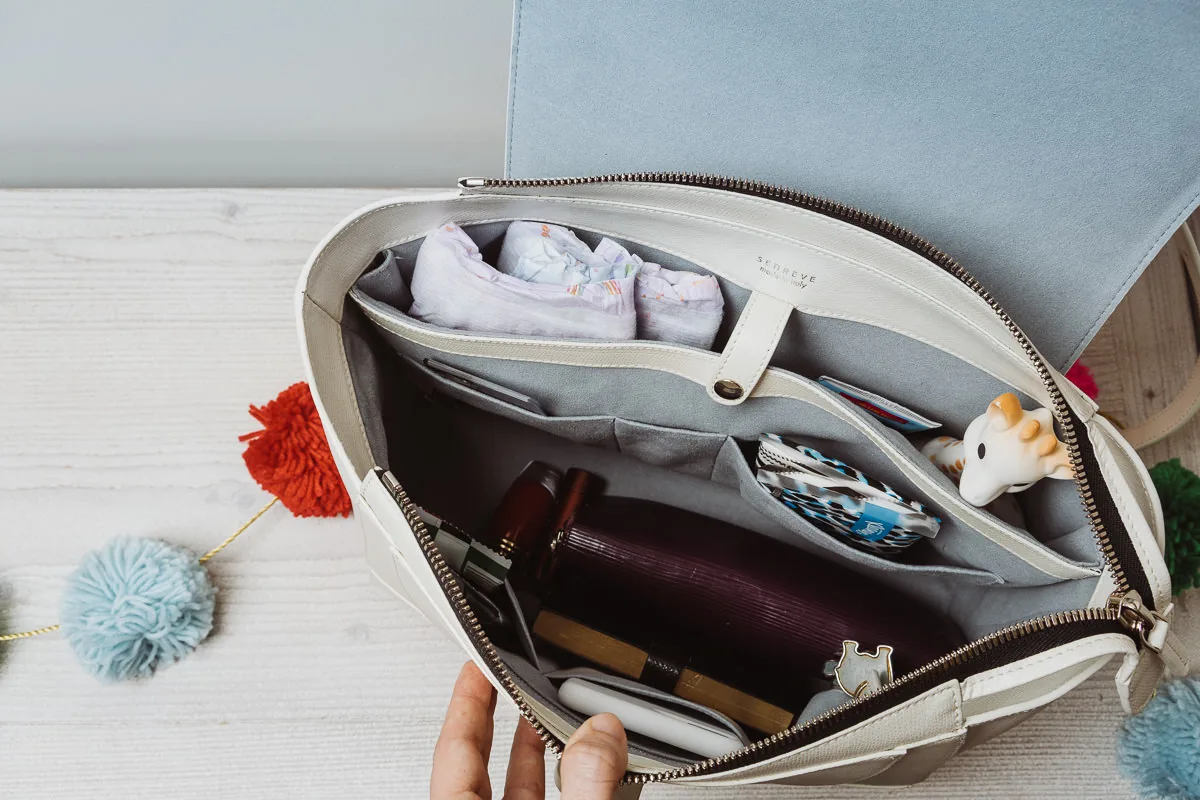 Reference image illustrating Senreve Maestra Bag Review: A Hands-On Look at Design, Function, and Everyday Luxury