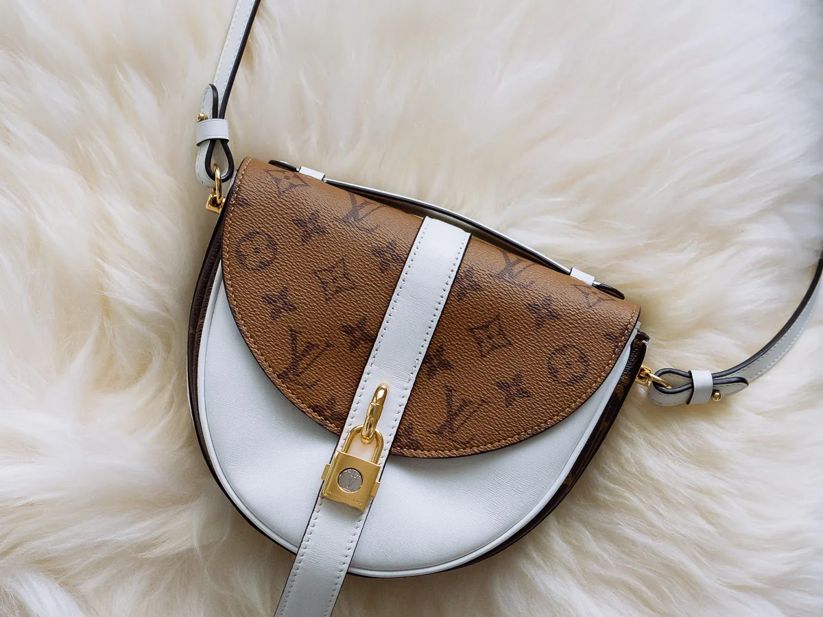 Reference image illustrating Thoughtful Mother’s Day Gifts from a New Mom: Bags, Jewelry & Sentimental Ideas