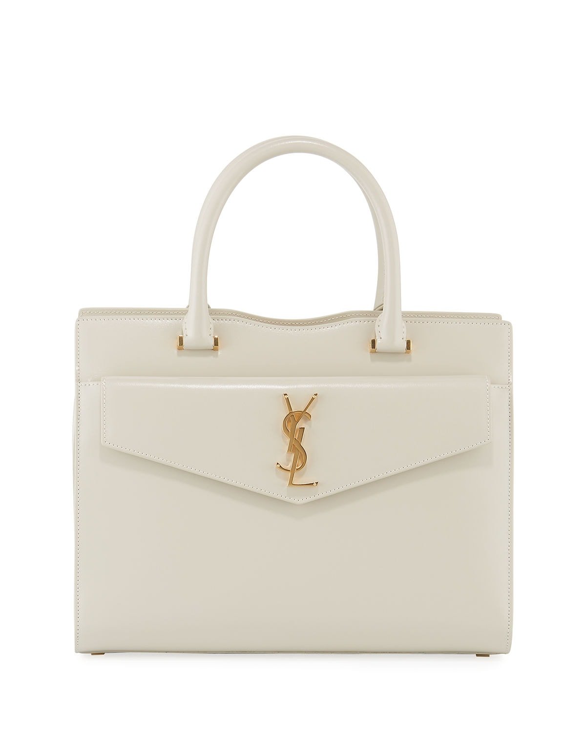 Reference image illustrating Why a White Handbag Belongs in Your Winter Wardrobe: 7 Stunning Picks