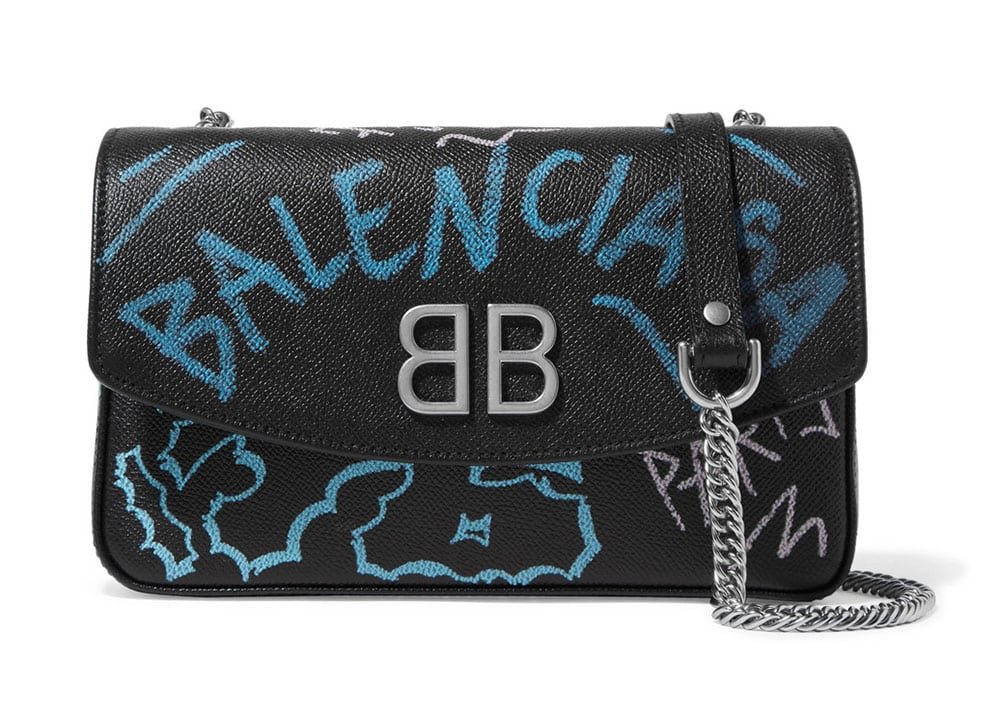 Reference image illustrating Why Chain-Strap Flap Bags Remain a Wardrobe Staple Beyond the Trend Cycle