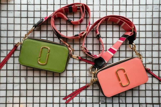 Why the Marc Jacobs Snapshot Camera Bag Remains a Celebrity Favorite thumbnail