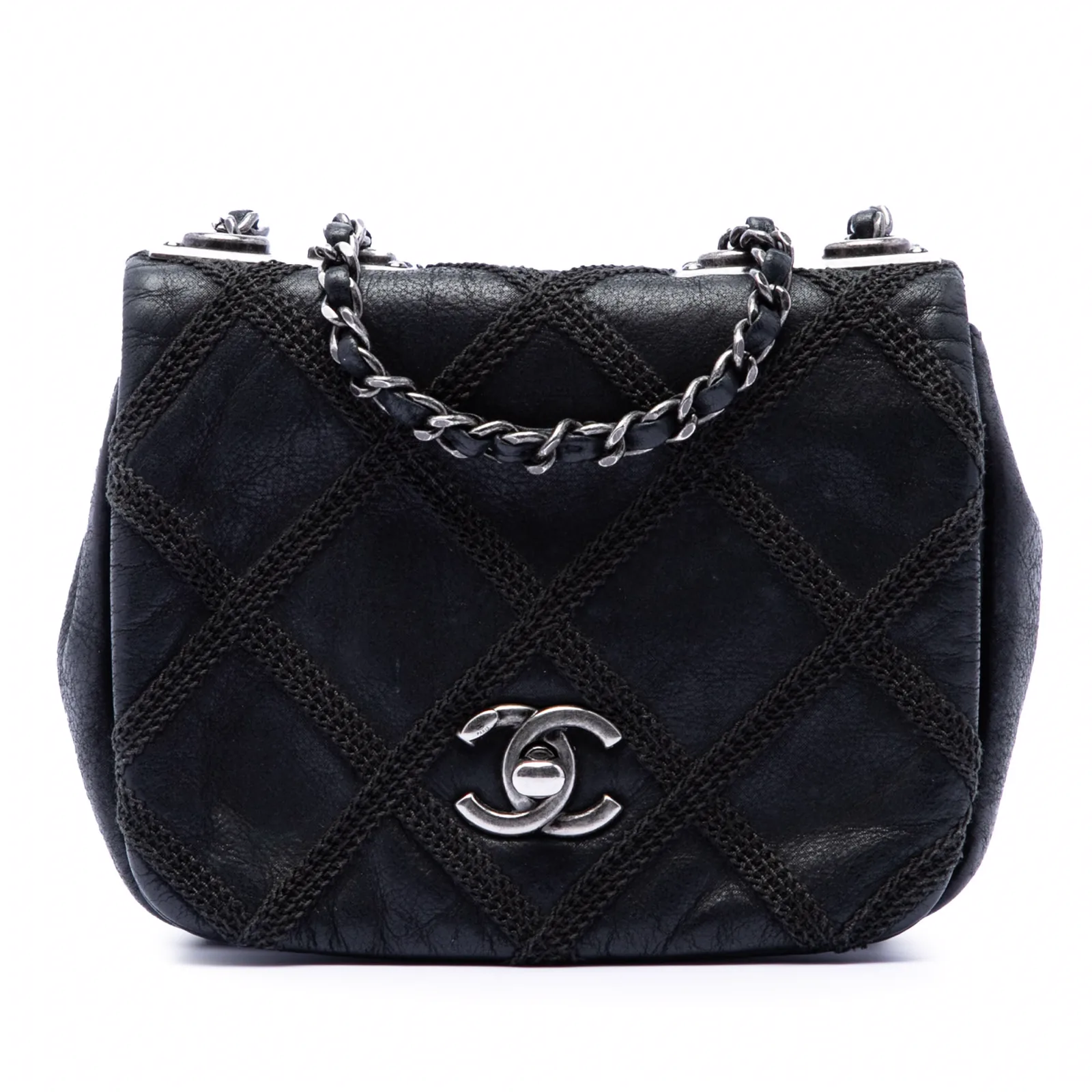 Chanel Diamond Stitch Chain Flap Bag: A Collector’s Guide to the Quilted Iridescent Calfskin Small cover image