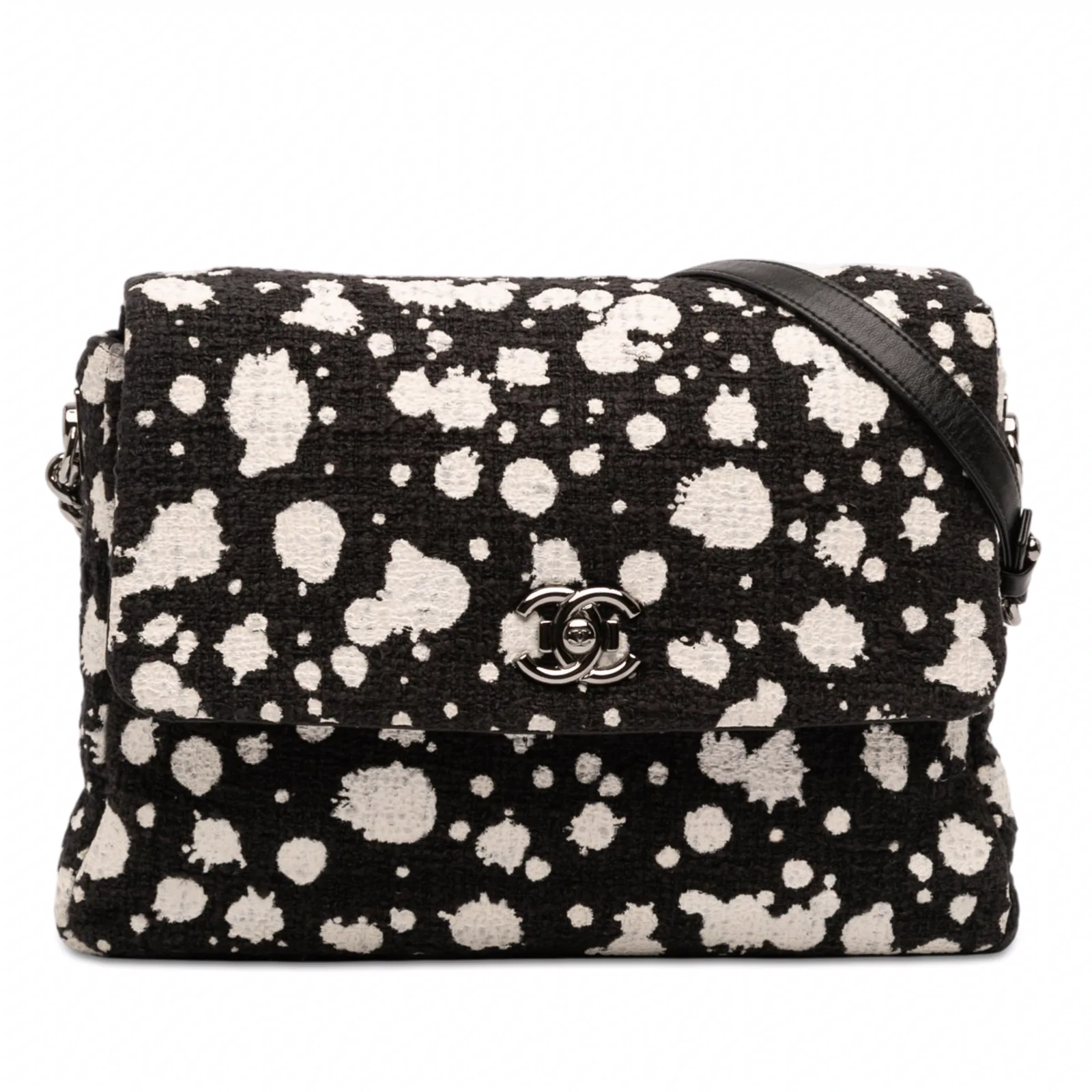 Chanel Splatter Paint Classic Double Flap Bag Tweed Medium: A Collector’s Guide cover image